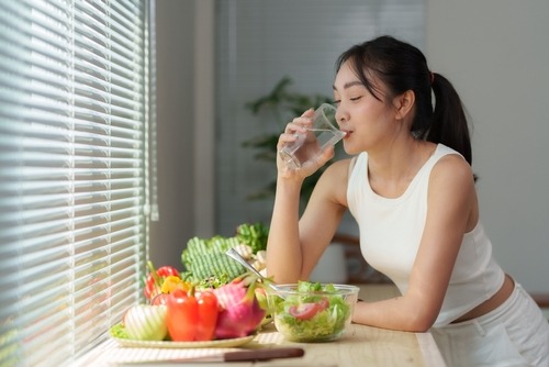 Hack Your Hydration with Incentives